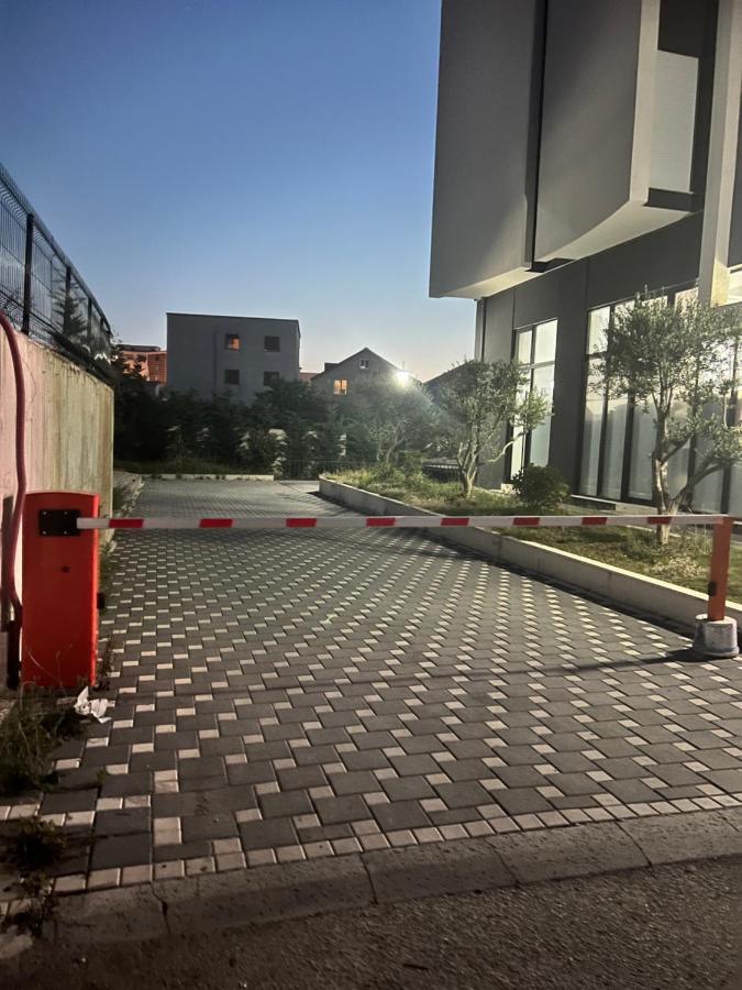 Atrium Apartment Τίρανα Εξωτερικό φωτογραφία