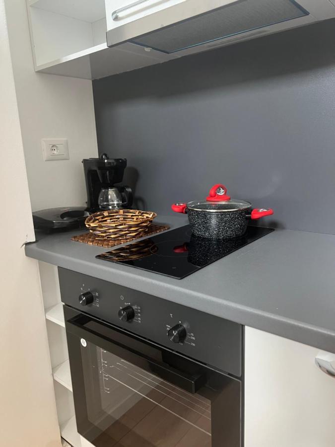 Atrium Apartment Τίρανα Εξωτερικό φωτογραφία